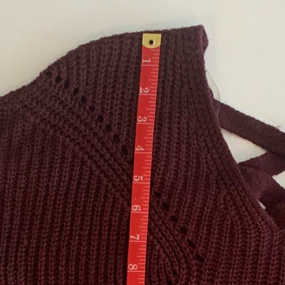 EUC Women's Charlotte Russe Sweater/Drop Shoulder Size Small Burgundy - Picture 10 of 13